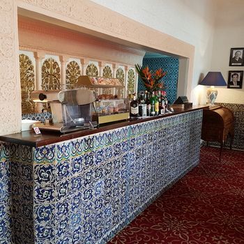 Hotel Bar